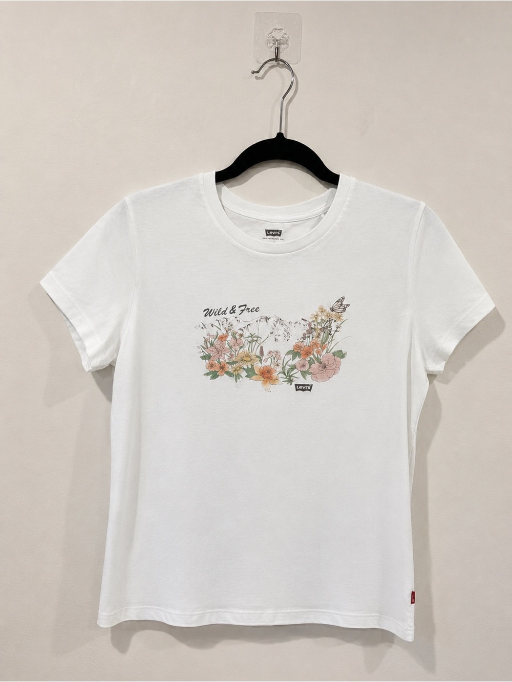 Levi's White Short-Sleeve Floral 'Wild & Free' Tee 100% Cotton - Picture 1 of 7